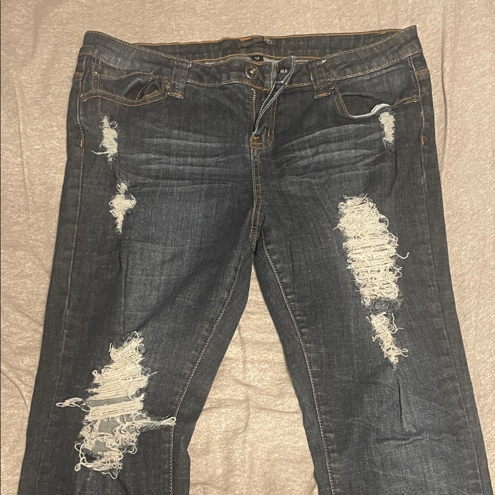 Dark Gray Distressed Women's Skinny Jeans